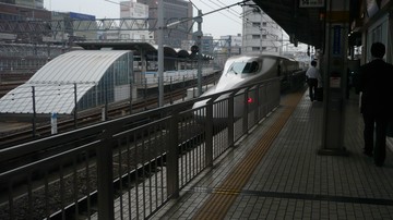 ternyata-segini-kecepatan-shinkansen,-lebih-ngebut-mana-dibanding-kereta-cepat-whoosh?