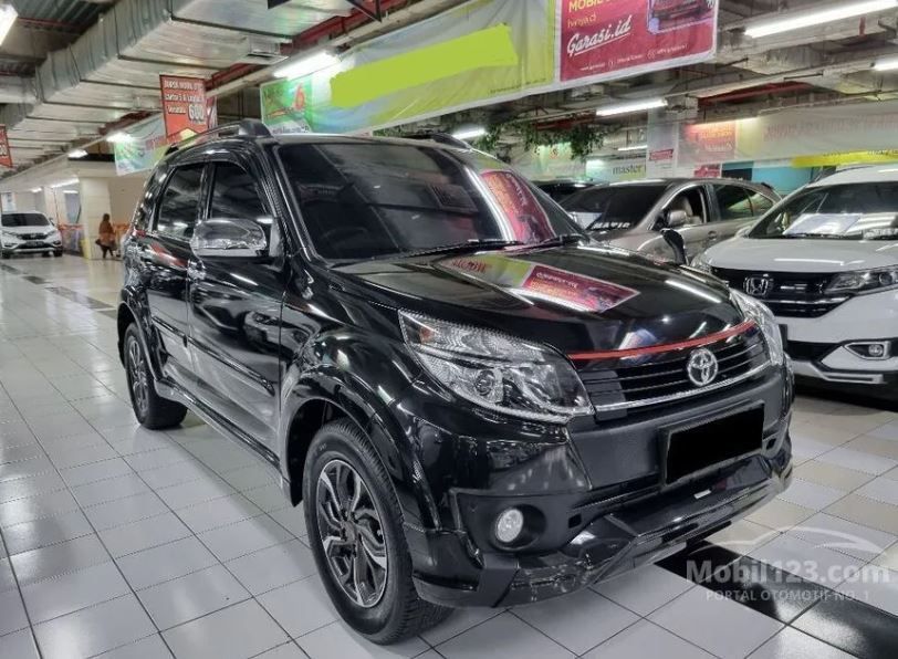 masih-muda-dan-tangguh,-harga-rush-trd-sportivo-ultimo-2017-bekas-mulai-rp150-jutaan