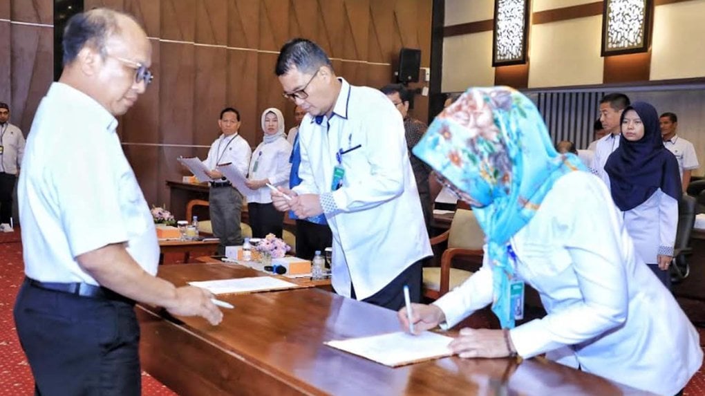 pegawai-kemnaker-teken-pakta-integritas-netralitas-pemilu-2024