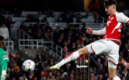 arsenal-lolos-usai-pesta-gol-lawan-lens