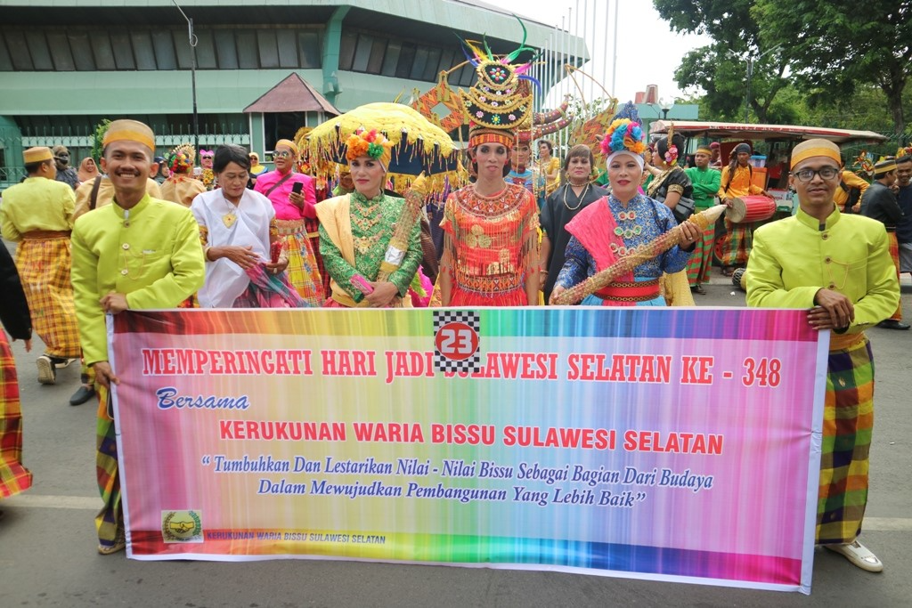 cerita-kerukunan-bissu-transpuan-di-sulawesi-selatan