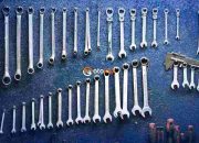 Perbandingan Biaya Servis Rutin vs. Reaktif: Bedanya Signifikan!