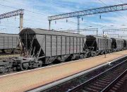 Transportasi Rel: Barang Massal vs Kontainer