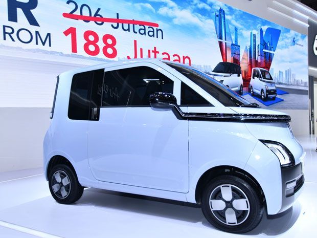 penjualan-mobil-listrik-murah-rp100-jutaan-wuling-air-ev-lite-terus-naik