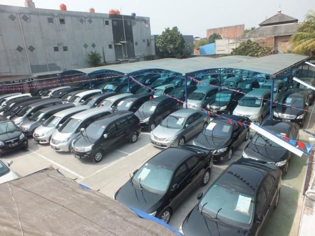 7-mobil-bekas-di-surabaya-seharga-di-bawah-rp100-juta,-masih-dapat-jazz-hingga-kijang-innova