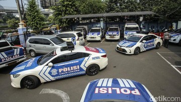respons-polri-usai-rotator-biru-mobil-patroli-polantas-dikritik-menyilaukan