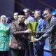 wapres-serahkan-penghargaan-naker-award-2023