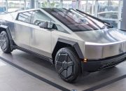 Tesla Cybertruck Resmi Dikirim ke Konsumen, Ada Varian Setara Hypercar Ferrari
