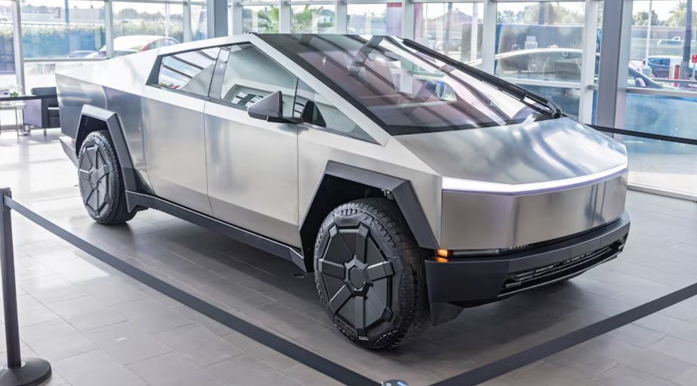 tesla-cybertruck-resmi-dikirim-ke-konsumen,-ada-varian-setara-hypercar-ferrari