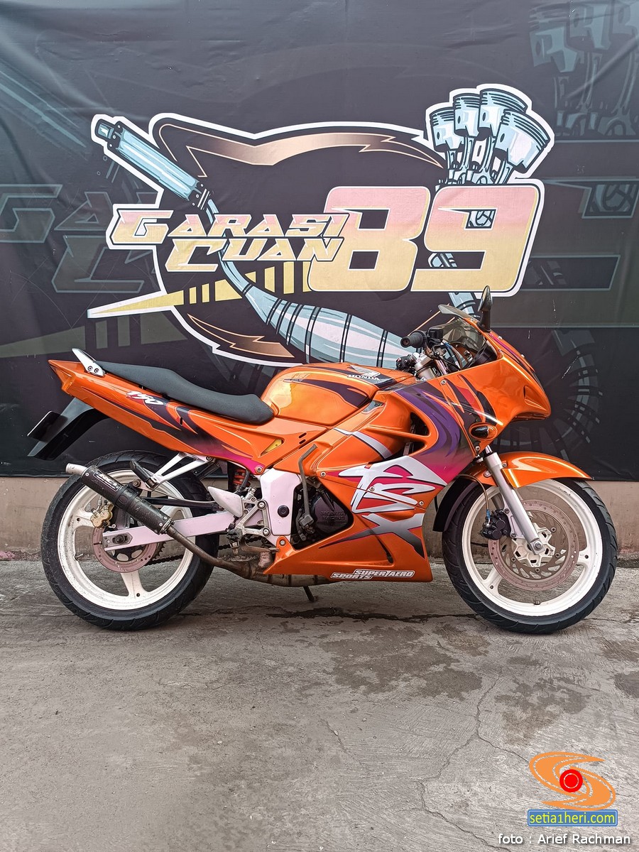 lebih-dekat-dengan-honda-fsx-150,-motor-sport-tourer-2-tak-lawas