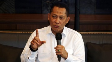 menengok-garasi-buwas-yang-jabat-komut-semen-indonesia,-penggemar-suv!