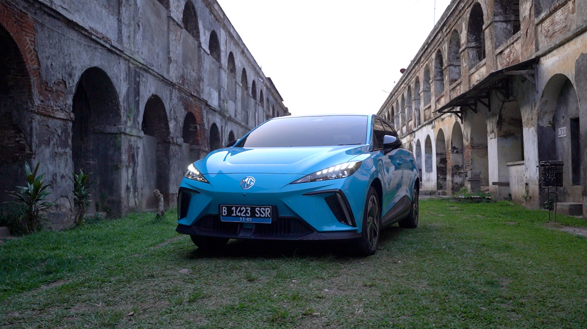 sensasi-geber-mg-4-ev-sampai-ke-titik-nadir