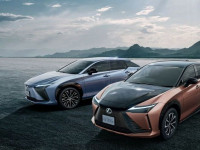 lexus-luncurkan-rz-300e,-suv-listrik-berjarak-tempuh-599-km