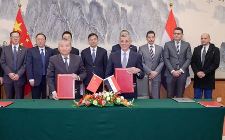 mesir-dukung-pembangunan-program-pangkalan-bulan-milik-china