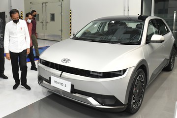 hyundai-mau-kuasai-pasar-mobil-listrik-asean,-andalkan-indonesia