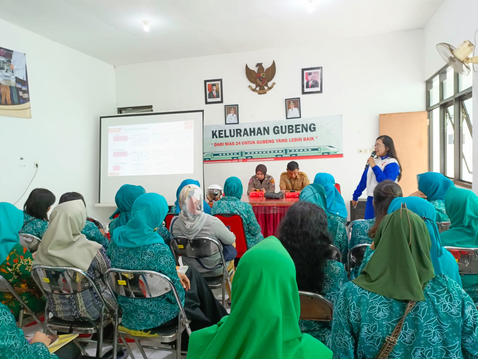 mpm-honda-jatim-kampanyekan-#cari-aman-di-hari-ibu-bersama-kader-pkk