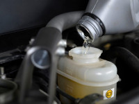 ini-sebab-cairan-rem-harus-diganti-berkala