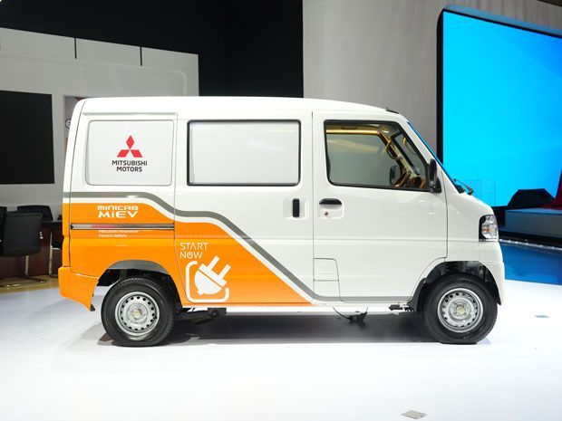 mulai-dirakit-di-indonesia,-minicab-miev-langsung-torehkan-sejarah-penting