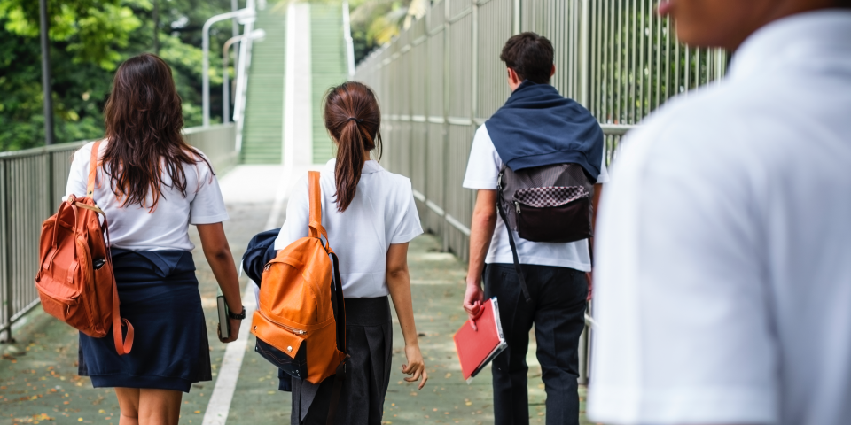 ‘saya-jalan-lebih-jauh’-cerita-perempuan-hindari-pelecehan-di-ruang-publik