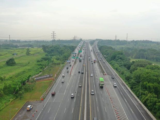 musim-liburan-telah-tiba!-156-ribu-mobil-tinggalkan-jakarta-di-h-7-natal-2023