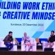 menaker-ajak-generasi-z-tingkatkan-softskills-&-berpikir-kreatif