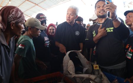 sambangi-nelayan-indramayu,-ganjar-pranowo-dicurhati-soal-pungli