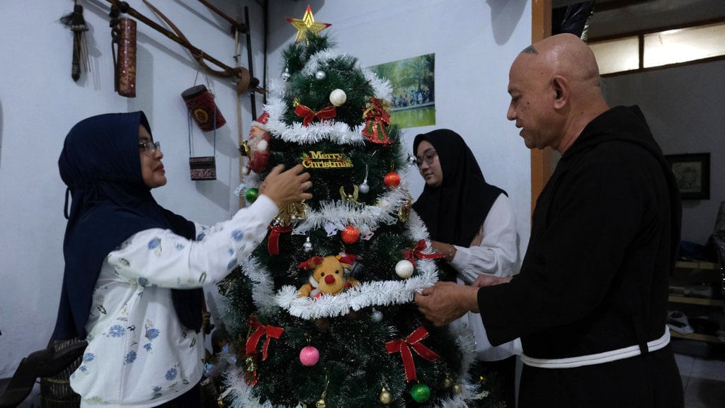 hukum-mengucapkan-selamat-natal-dalam-islam,-boleh-tidak?