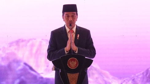 jokowi:-selamat-merayakan-hari-natal,-damai-menyertai-kita-semua