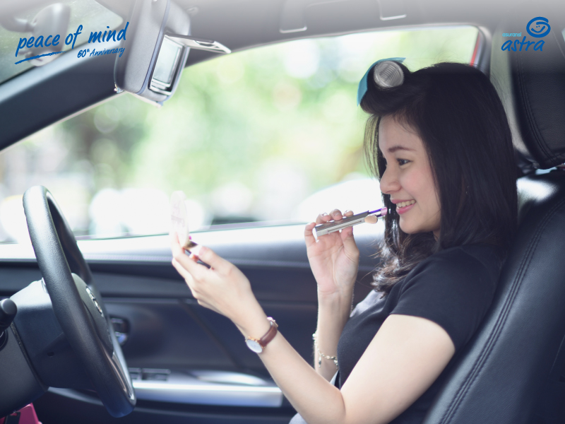 5-tips-aman-mengemudi-bagi-wanita