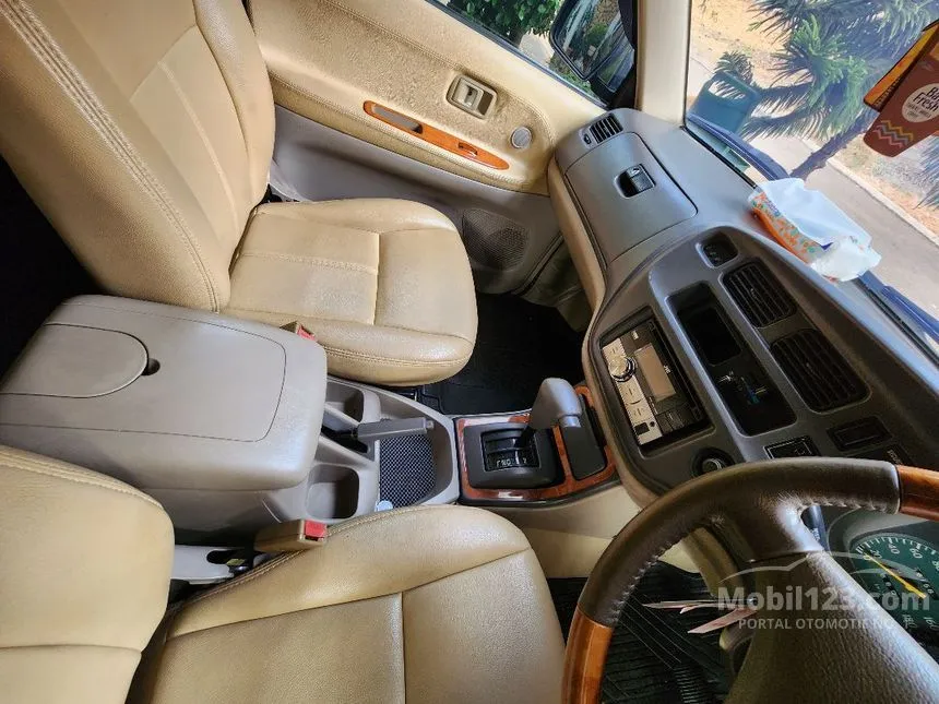 kelebihan-dan-kekurangan-toyota-kijang-kapsul-matic,-harganya-mulai-rp60-jutaan!