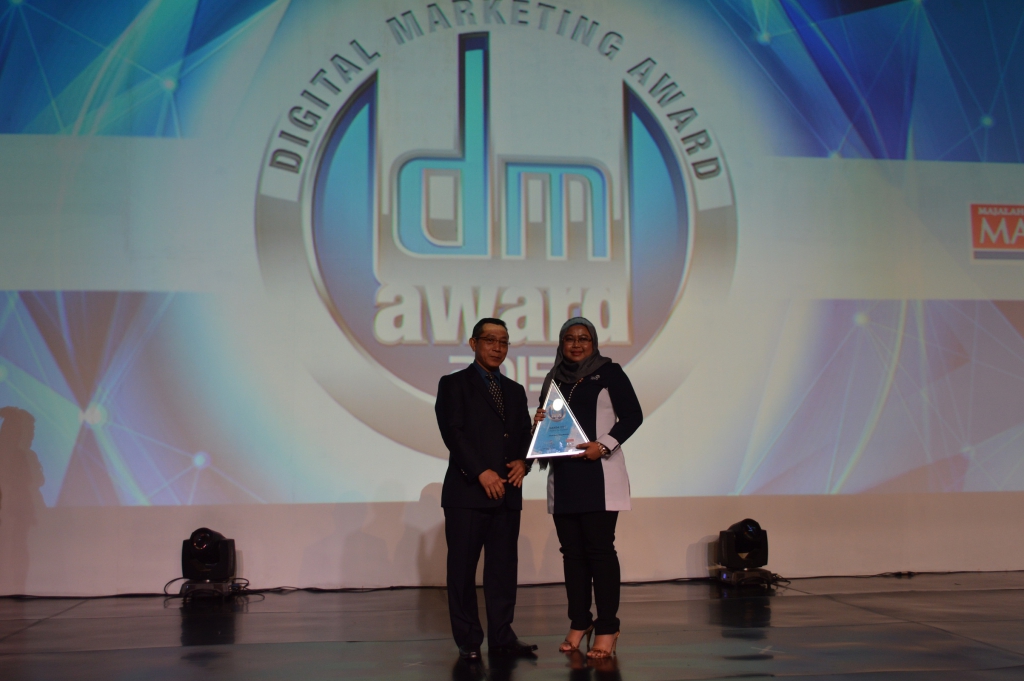 asuransi-astra-raih-digital-marketing-award-2015