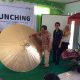 asuransi-astra-syariah-luncurkan-program-pemberdayaan-perajin-payung-lukis