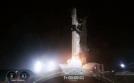 spacex-luncurkan-enam-starlink-direct-to-cell-pertama-ke-orbit