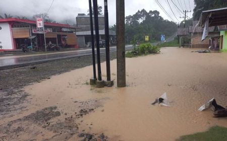 puluhan-rumah-di-agam-sumbar-terendam-banjir
