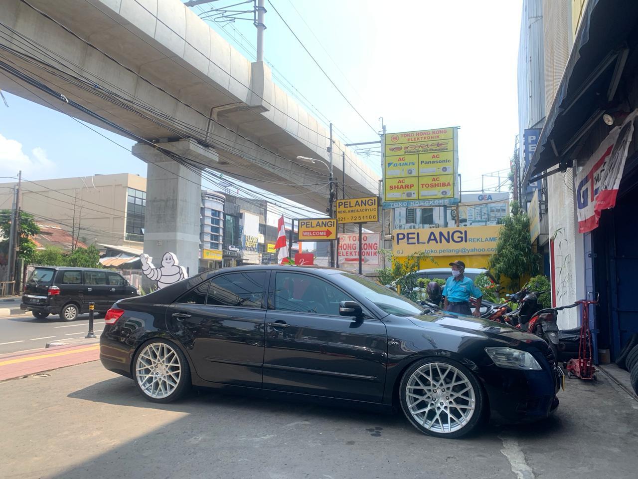 5-konsep-modifikasi-di-toyota-camry,-ubah-kesan-mobil-pejabat-dan-orang-tua