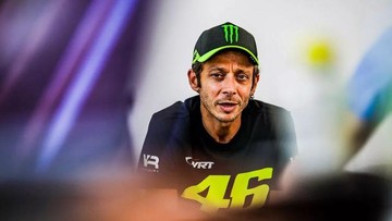 valentino-rossi:-cuma-idiot-yang-mau-pindah-dari-honda-ke-yamaha