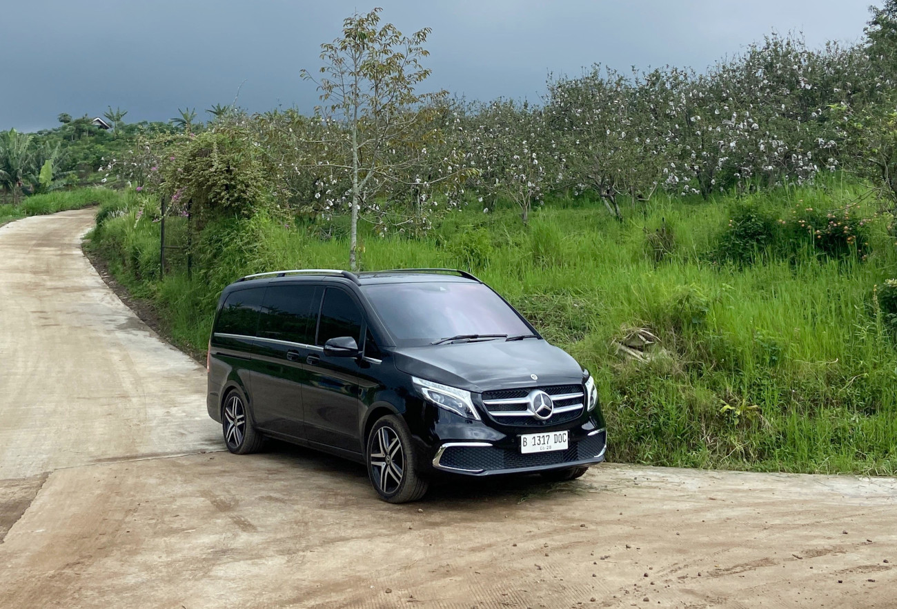 seperti-ini-rasanya-road-trip-1.200-km-menggunakan-mercedes-benz-v-class,-jadi-sahabat-spbu?