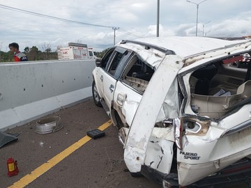 kecelakaan-maut-pajero,-kok-bisa-sopir-terpental-keluar?