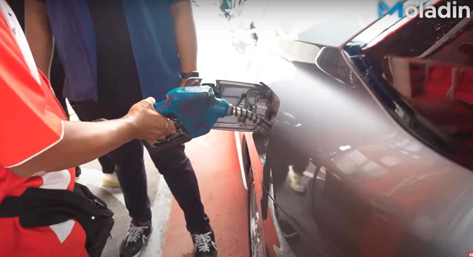 ini-penjelasan-kecepatan-nozzle-saat-isi-bbm,-makin-cepat-makin-sedikit?