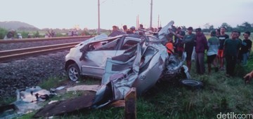 awas!-ini-sanksi-nekat-terobos-perlintasan-kereta-api