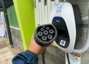Penampakan Tiang Listrik Yang Disulap PLN Jadi SPKLU Kapasitas 7 dan 22 KW, Ini Lokasinya!