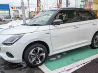 suzuki-swift-generasi-terbaru-sudah-mulai-tersebar-di-dealer-jepang