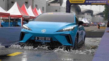 sanggup-jalan-jauh,-mg-4-ev-bisa-ngegas-hingga-100-km/jam-dalam-7,7-detik