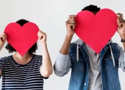 Apakah Semua Orang Harus Pacaran, Gimana Jika gak Bikin Happy?