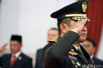 intip-isi-garasi-maruli-simanjuntak-yang-diangkat-jadi-komut-pindad