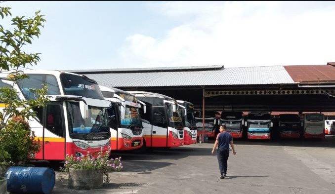 perusahaan-transportasi-anggap-kemenhub-setengah-hati-berikan-izin-operasi