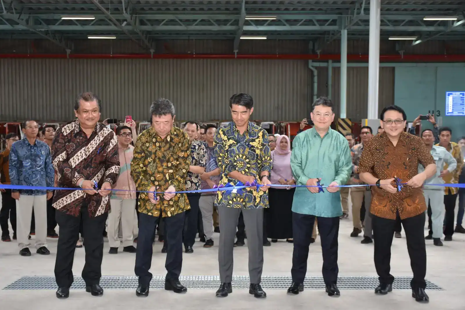 mitsubishi-fuso-resmikan-gudang-spare-part-baru-di-pulogadung