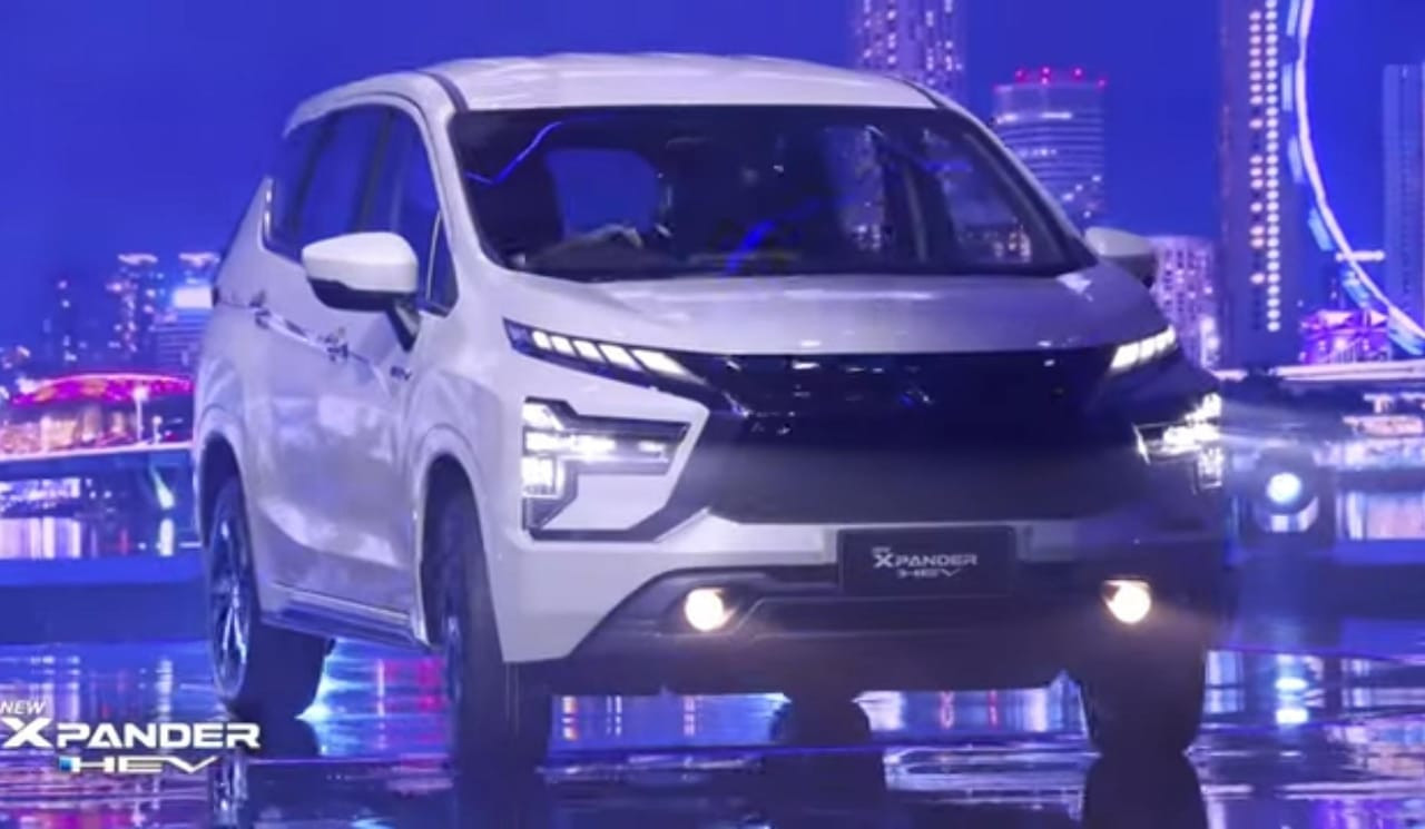 spesifikasi-dan-harga-mitsubishi-xpander-hybrid-meluncur-di-thailand-hari-ini