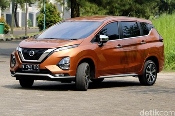 nissan-livina-masih-betah-pakai-wajah-lama,-segini-penjualannya