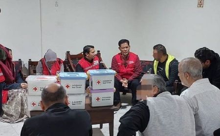 palang-merah-indonesia-kirim-paket-kebersihan-untuk-pengungsi-gaza-di-kairo